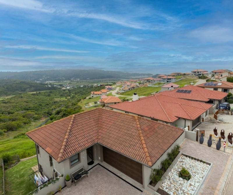 4 Bedroom Property for Sale in Groot Brakrivier Central Western Cape